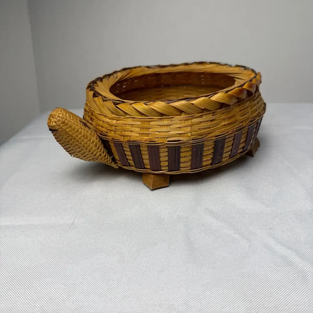 VTG Woven Bamboo Rattan Figural Turtle Basket Carved Wood Feet 10